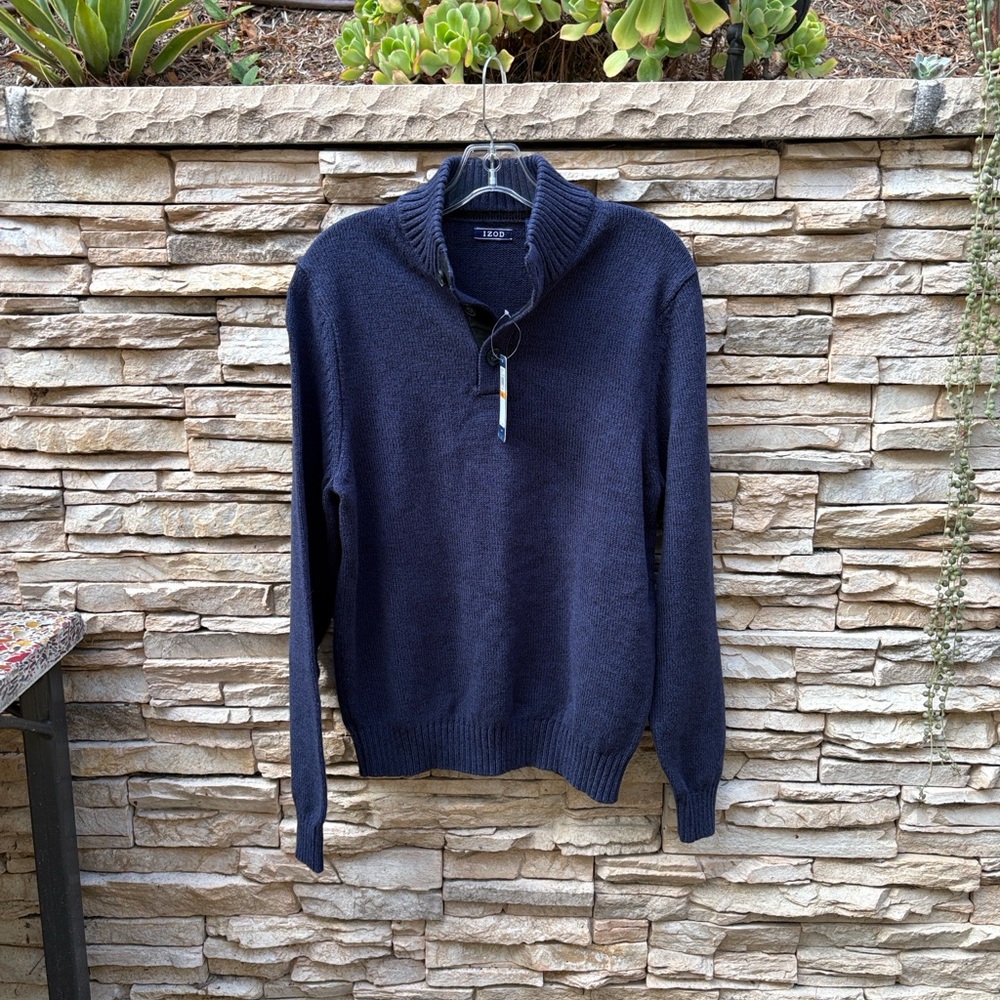 IZOD NWT navy 3/4 button cotton blend classic sweater